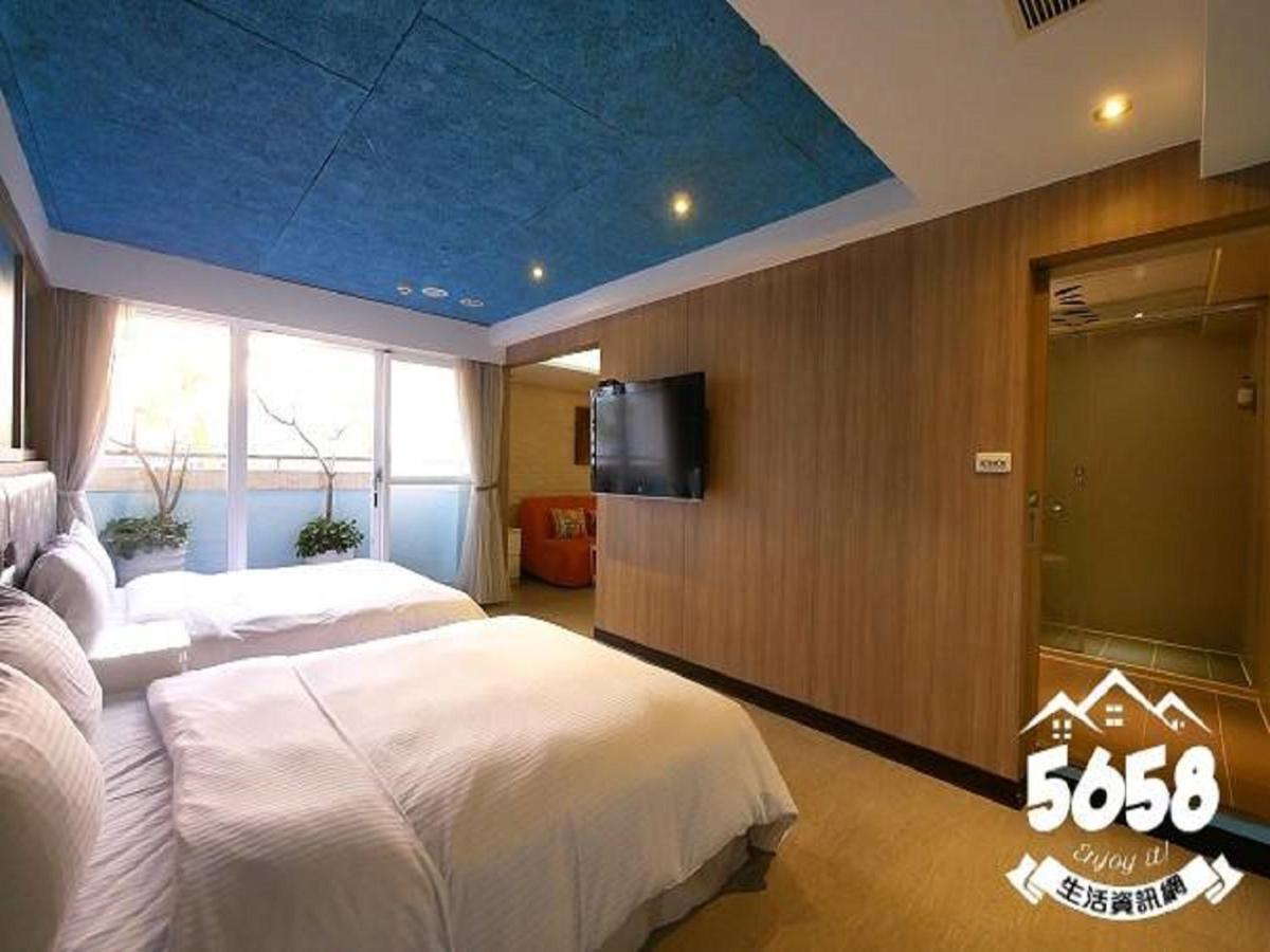 R8 Eco Hotel Kaohsiung Extérieur photo